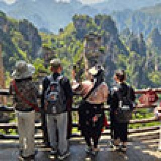 Afbeelding voor Riksja Travel - Bouwsteen Zhangjiajie