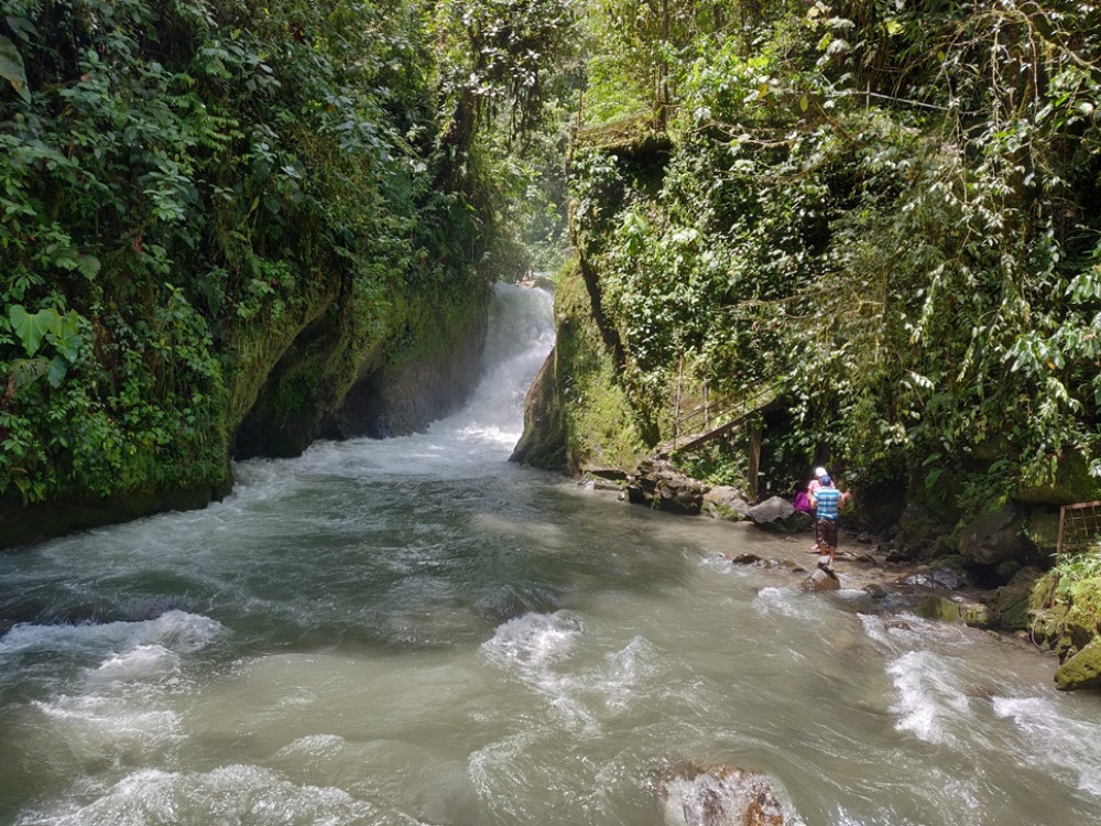 Waterval bij Mindo