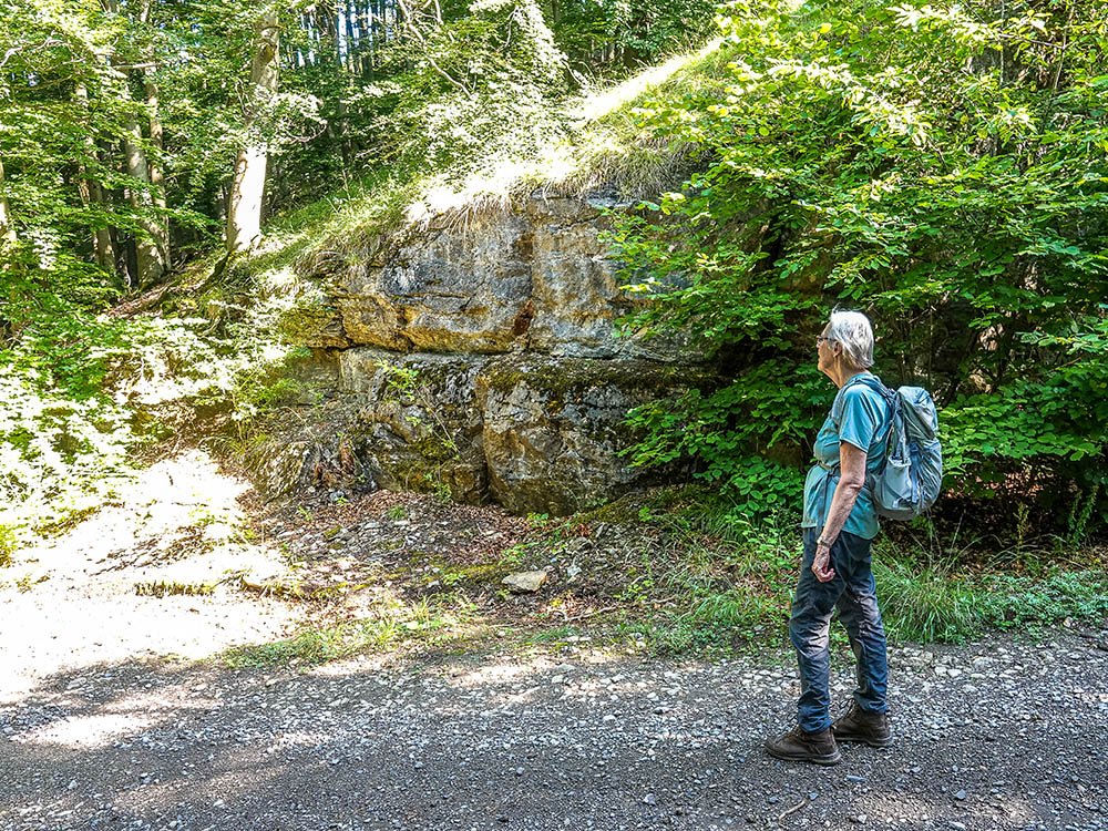 Hiken langs rotsen