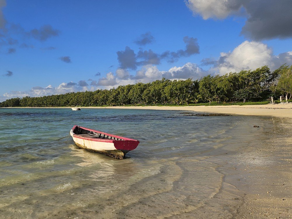 Belle Mare Beach