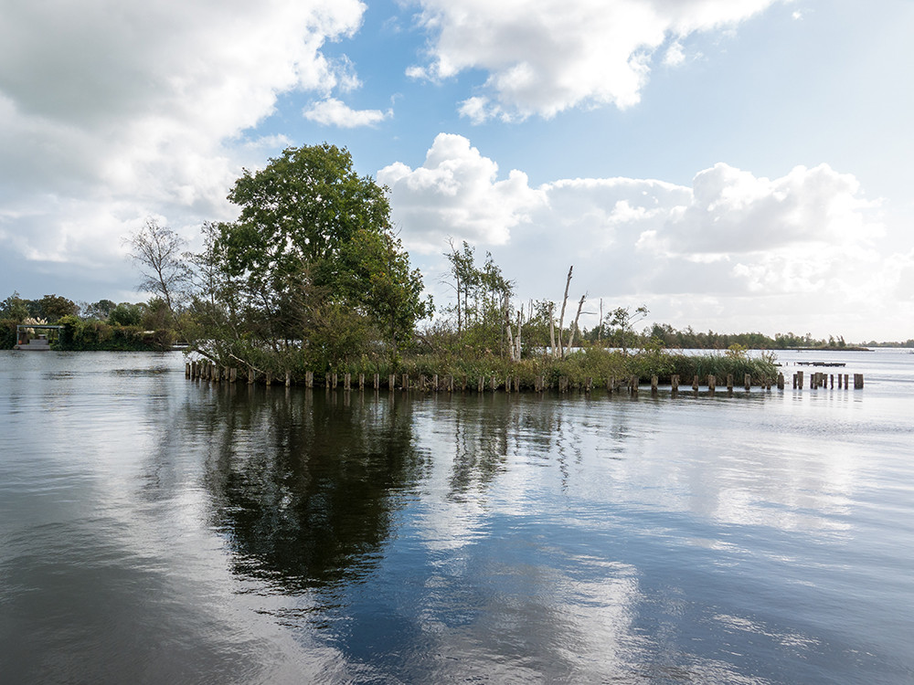 Eilandje in de Vinkeveense Plassen