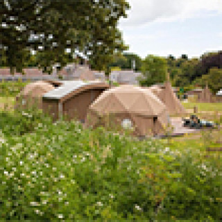 Afbeelding voor Booking.com - Durrell Wildlife Camp