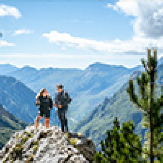 Afbeelding voor Travelbase - The Balkan Trail