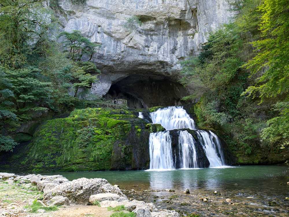 Bron van een rivier in de Franse Jura