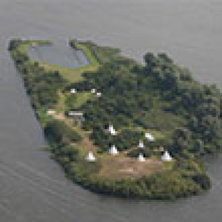 Afbeelding voor Booking.com - Op een onbewoond eiland