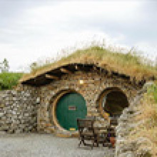 Afbeelding voor Booking.com - Hobbit huisjes