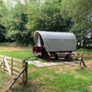 Afbeelding voor Booking.com - Logeren in een huifkar