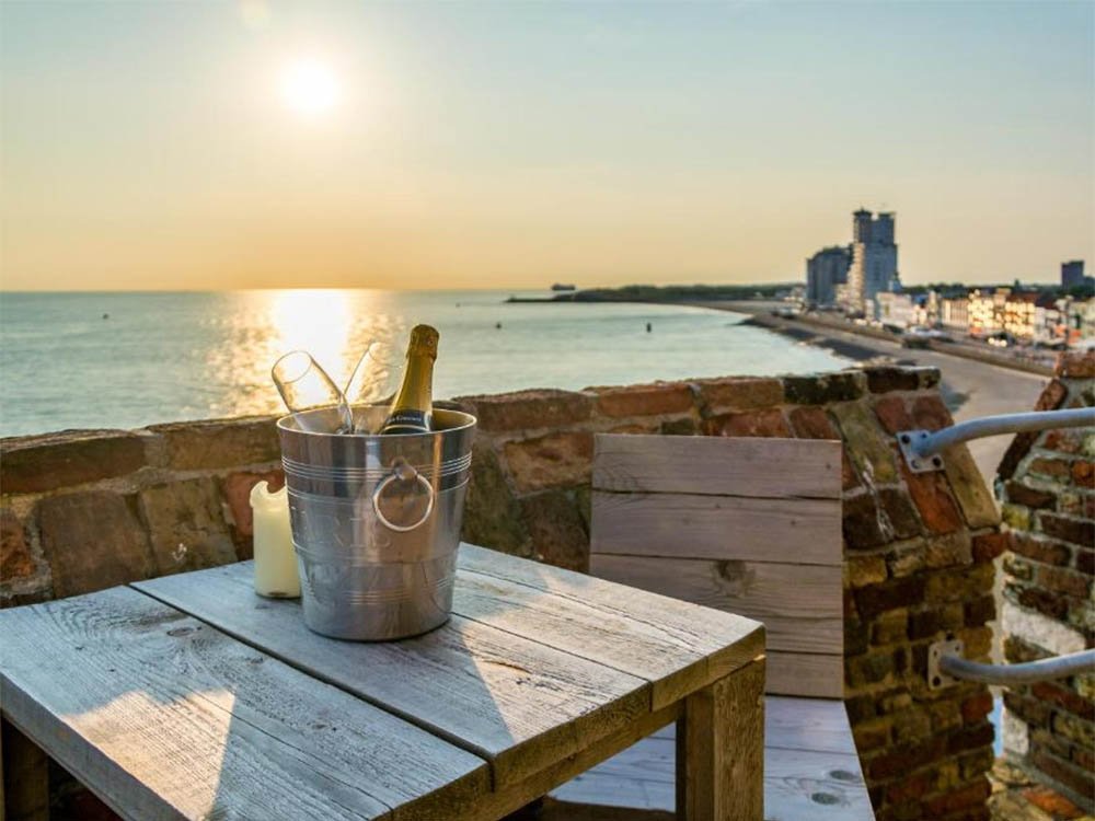 Romantisch overnachten aan zee