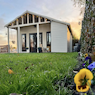 Afbeelding voor Booking.com - Lake cabin