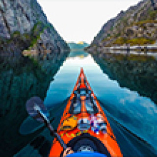 Afbeelding voor Travelbase - The Kayak Trip