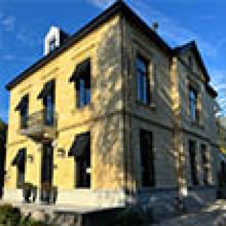 Afbeelding voor Booking.com - Petit Hôtel