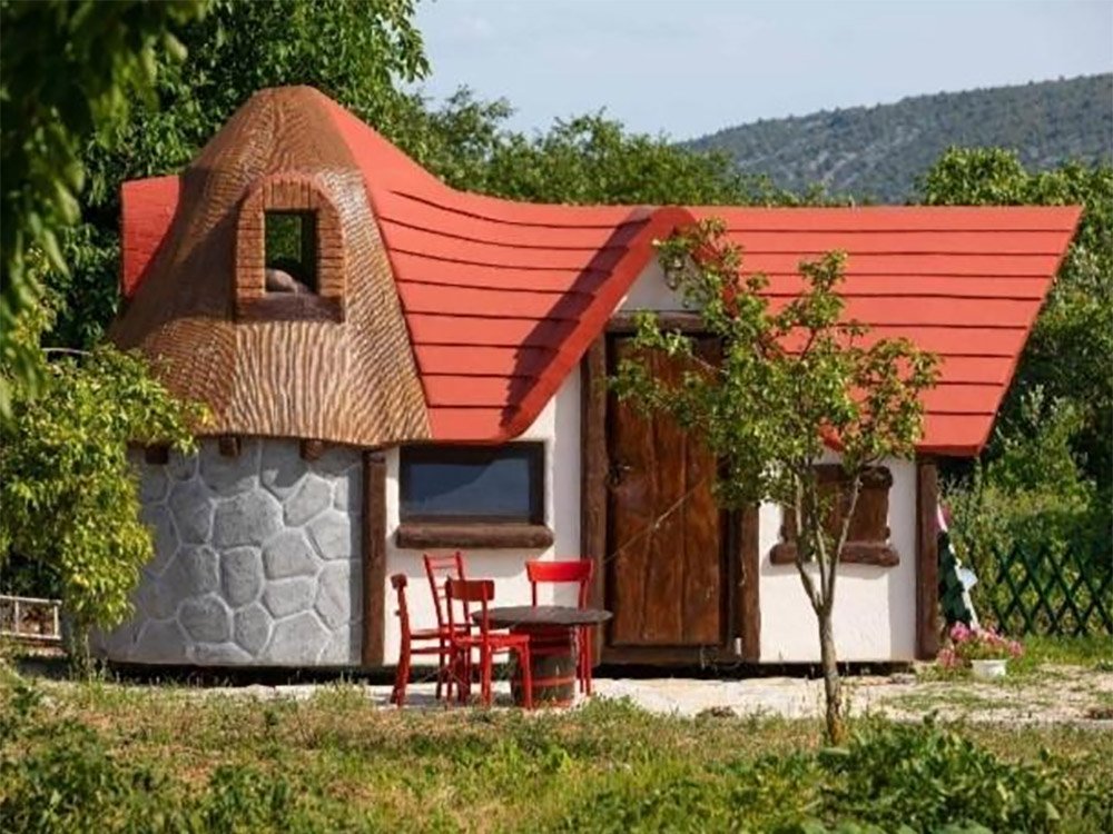 Uniek overnachten in een paddenstoelhuisje