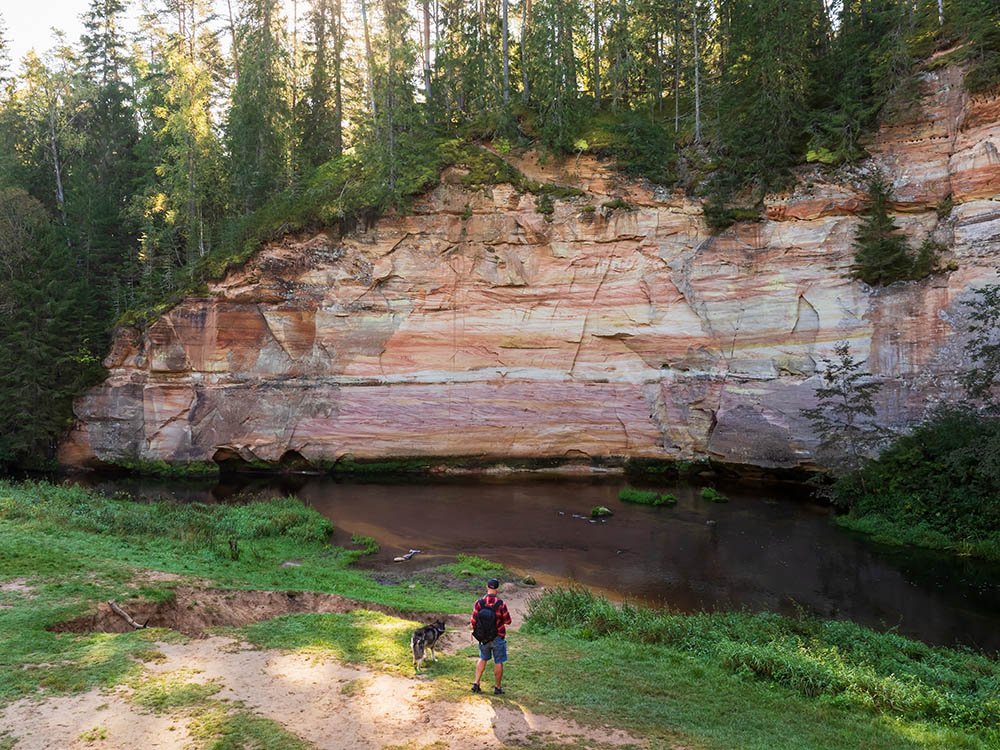 Wandeling langs de Ahja rivier