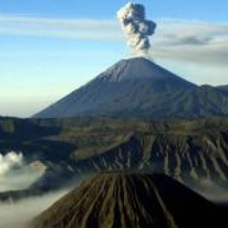 Afbeelding voor Merapi - Java reizen