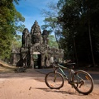 Afbeelding voor 333TRAVEL - Fietsen in Angkor Wat