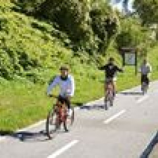 Afbeelding voor Acsi - Kampeerfietsvakantie Alpe Adria Trail