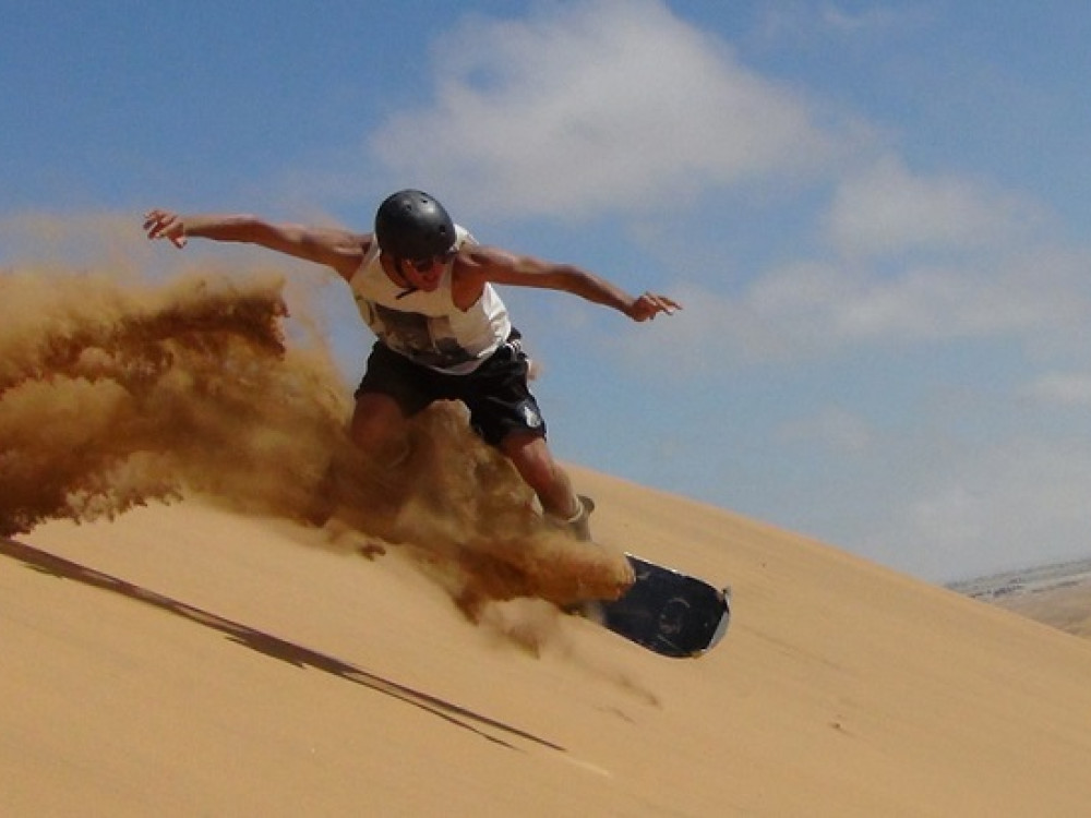 sandboarden