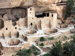 Afbeelding voor Cliff Dwellings