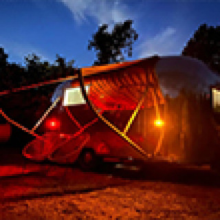 Afbeelding voor Booking.com - Airstream caravan