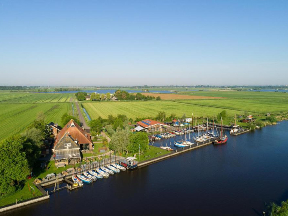 B&B aan het water Friesland