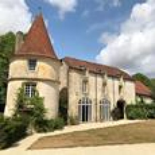 Afbeelding voor Booking.com - Slapen in een Château