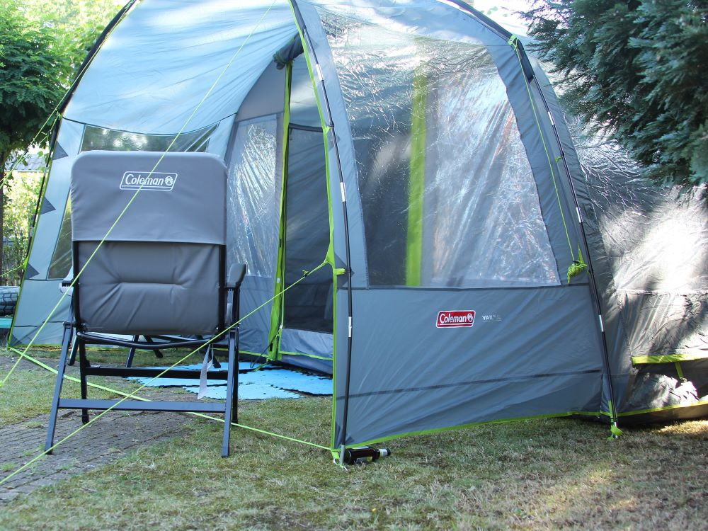 Coleman tent en kampeerstoel