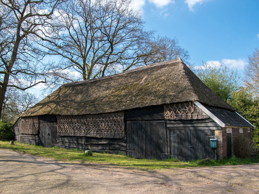 Schuur aan de Rheezerbrink