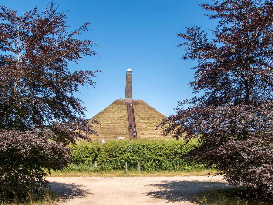 Austerlitz Pyramide