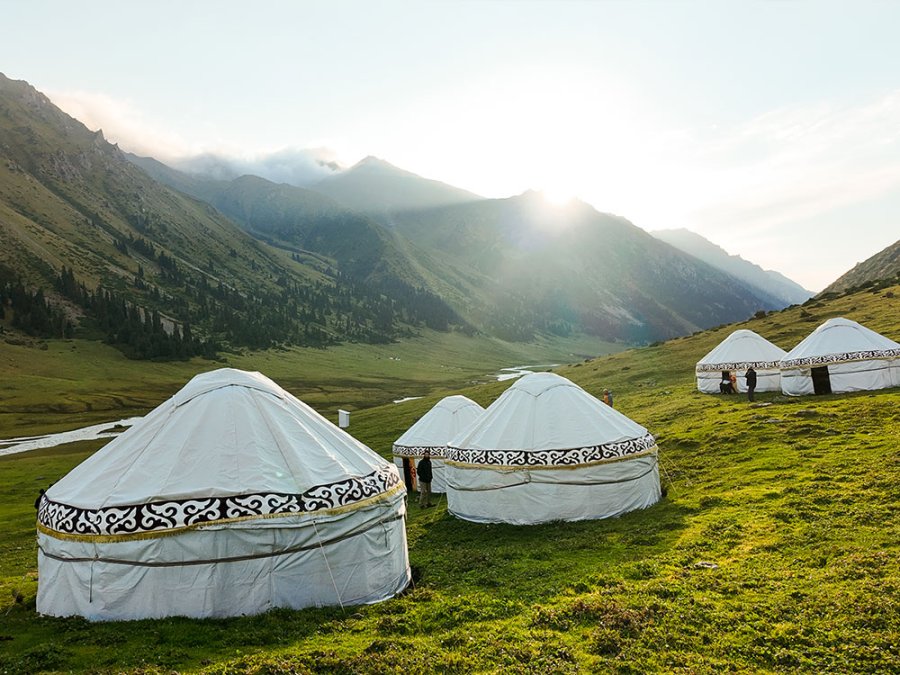 Wandelreis Kirgizië met Travelbase Wandelreis Kirgizië met Travelbase