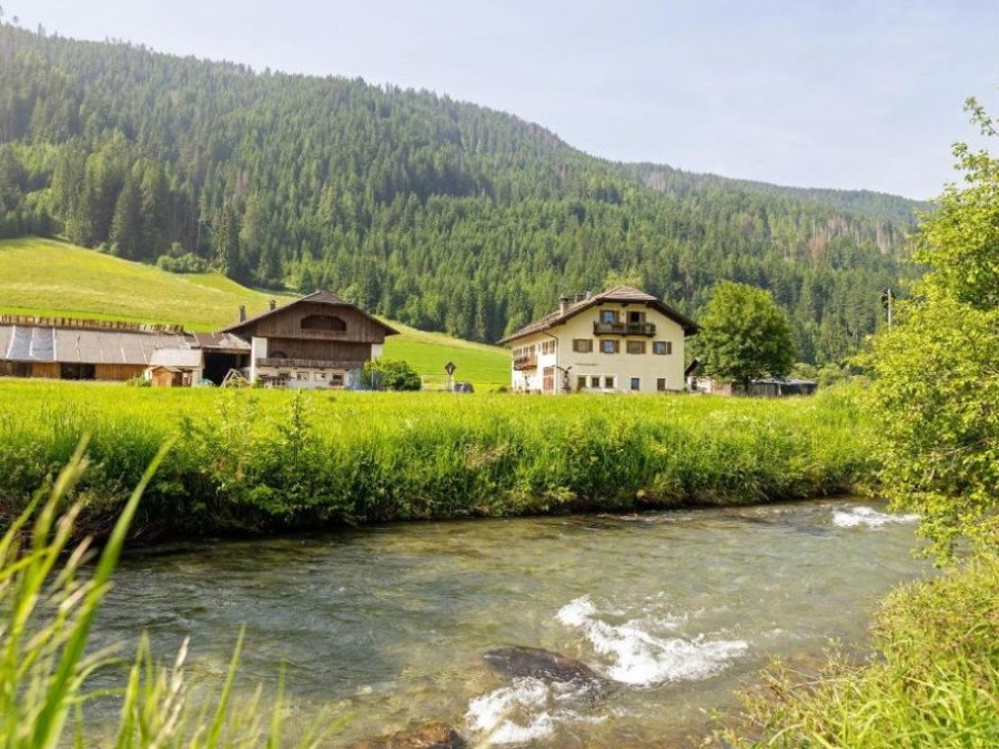 Roter Hahn Roter Hahn
