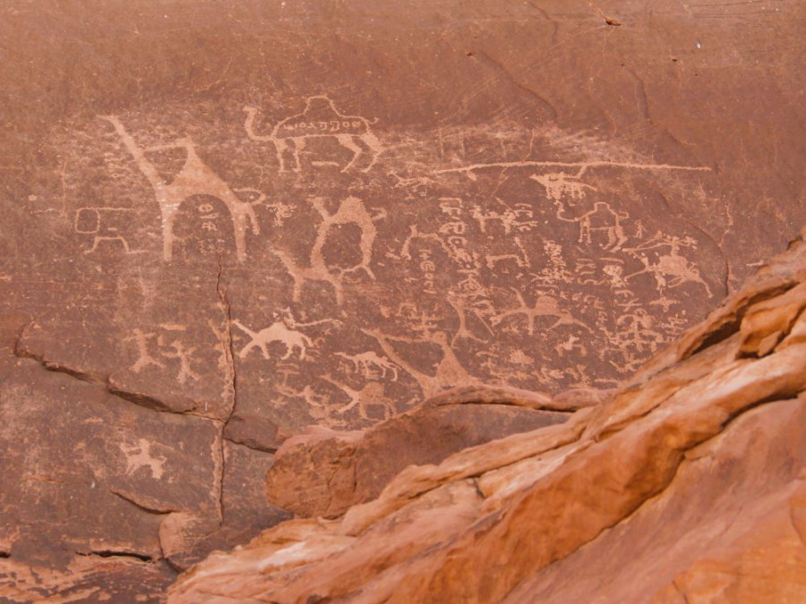 Rotstekeningen Wadi Rum woestijn