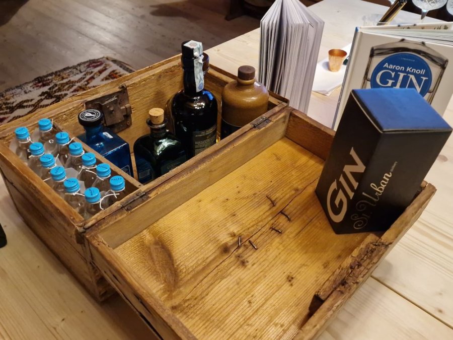 gin tasting gin tasting