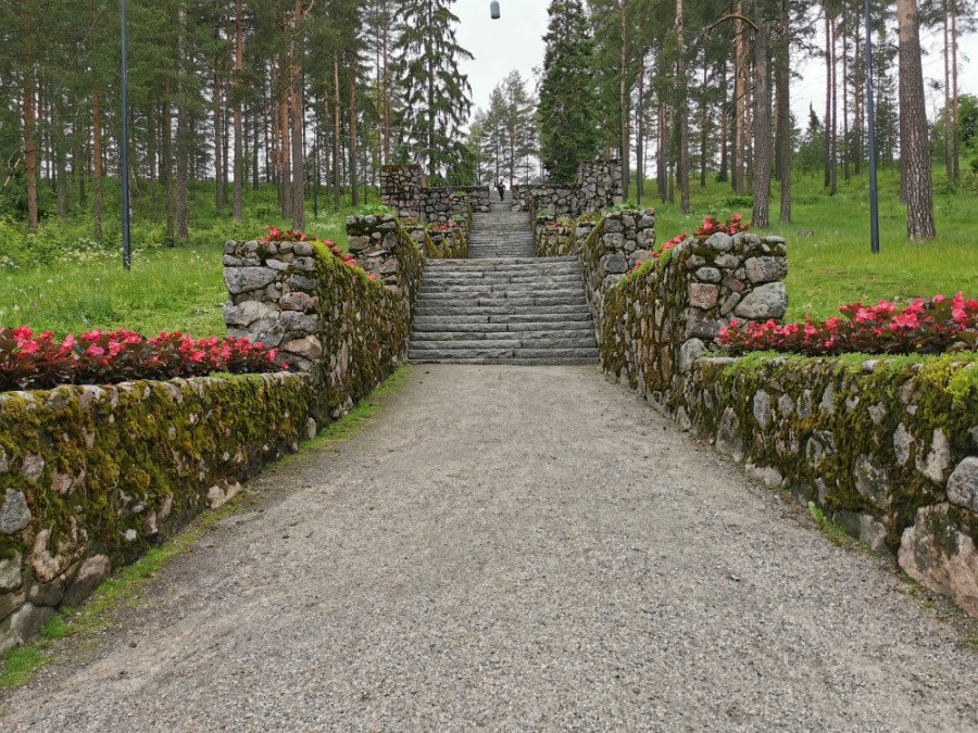 Harju ridge Nero Stairs Harju ridge Nero Stairs
