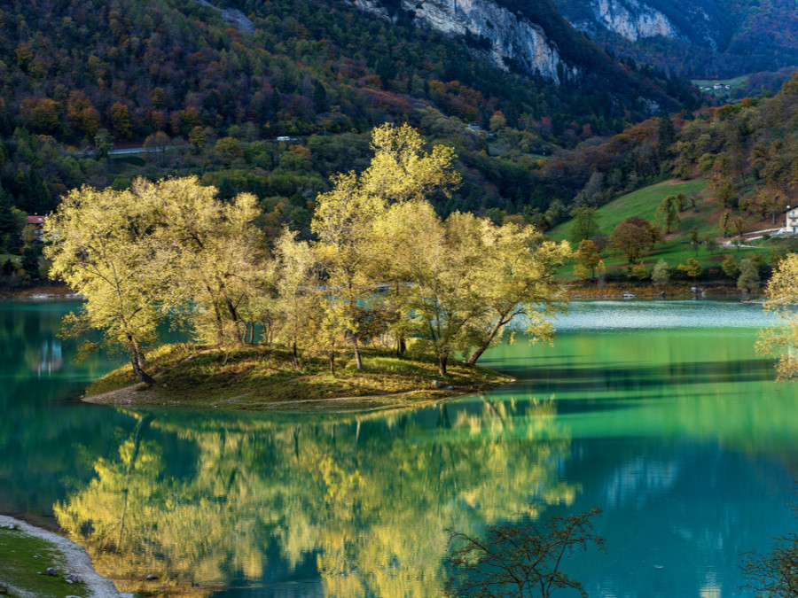 Lago di Tenno Lago di Tenno