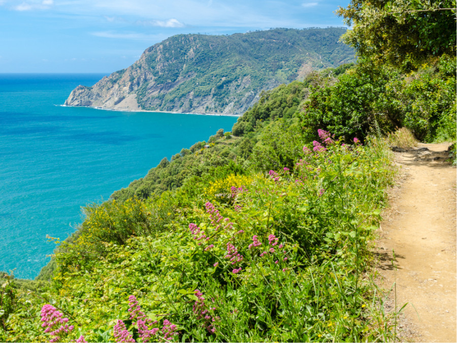 Wandelen bij de Italiaanse kust Wandelen bij de Italiaanse kust