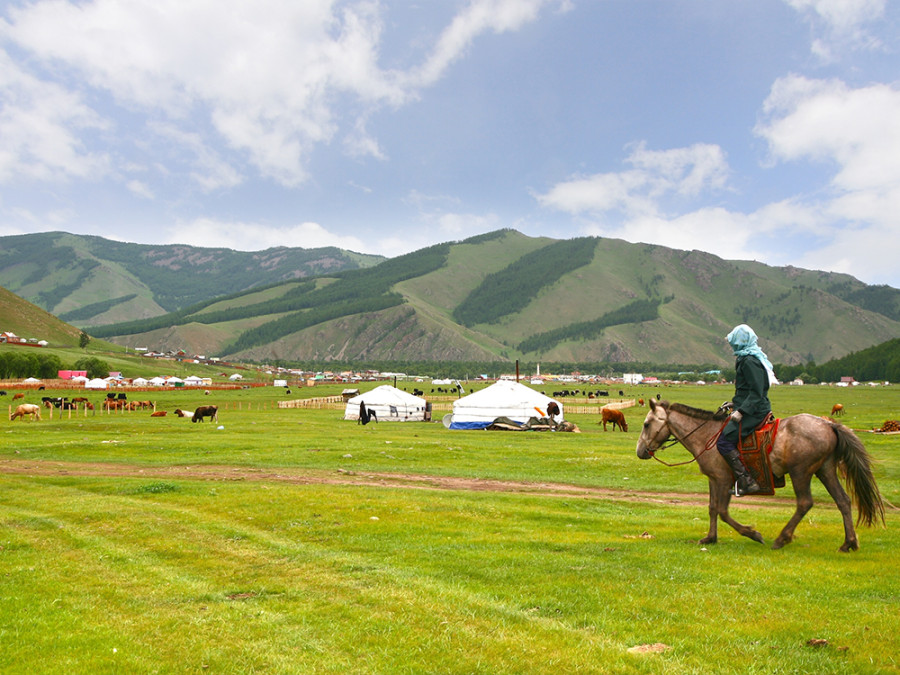 Mooiste plekken om paard te rijden in Mongolie Mooiste plekken om paard te rijden in Mongolie