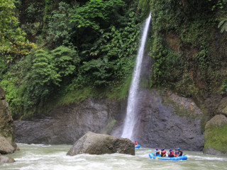 Afbeelding voor Raften in Costa Rica