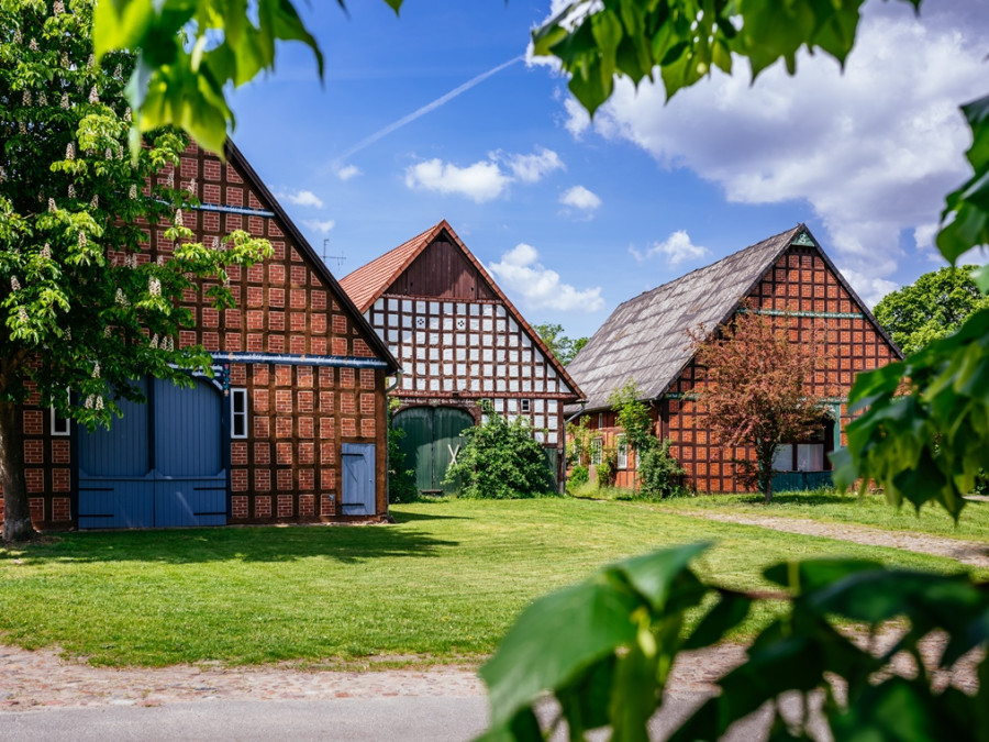 Drie vakwerkboerderijen