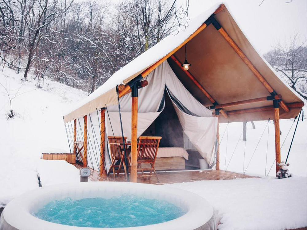 Luxe glamping met hottub