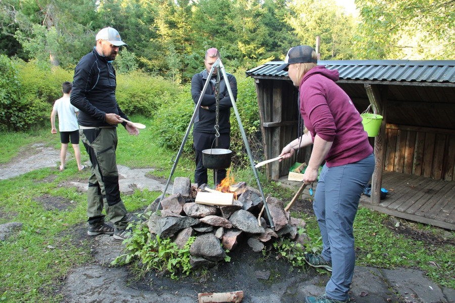 Outdoor cooking