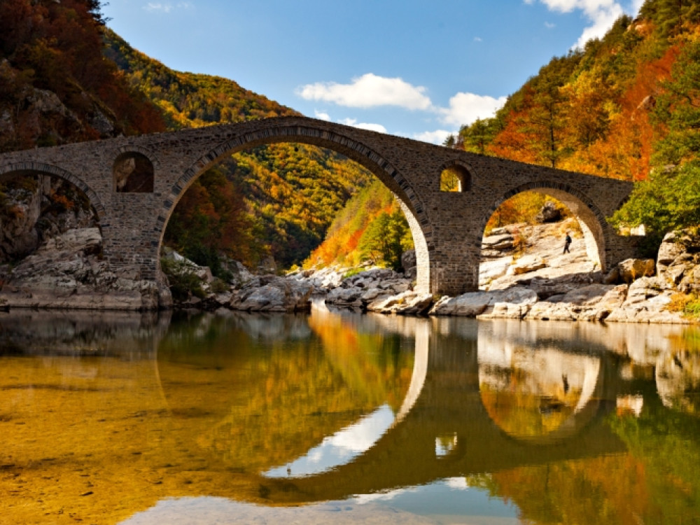 Devil's bridge