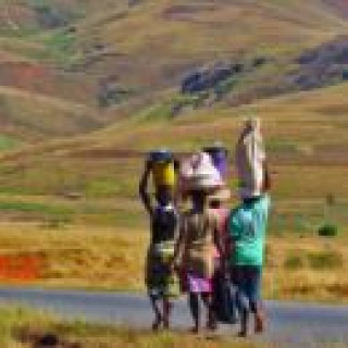 Afbeelding voor Riksja Madagaskar - Madagaskar