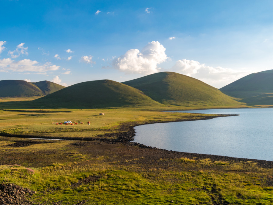 Lake Akna