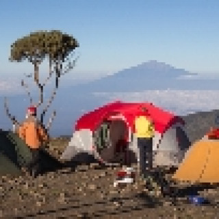 Afbeelding voor Sundowner - Beklimming Kilimanjaro