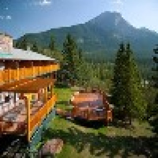 Afbeelding voor Booking.com - Overlander Mountain Lodge