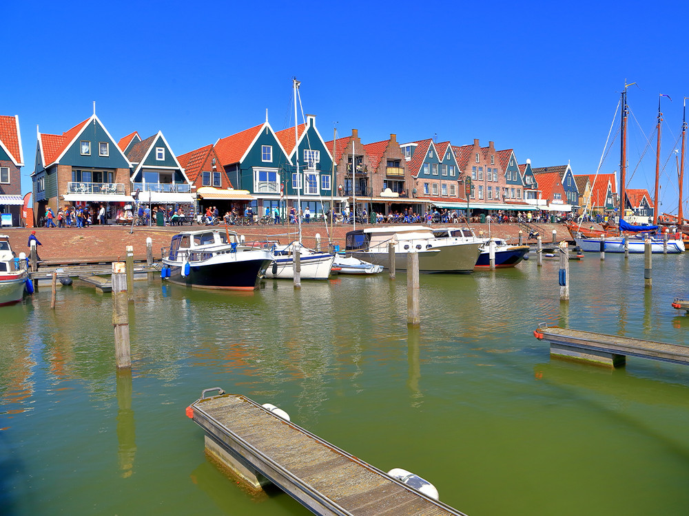 De haven van Volendam